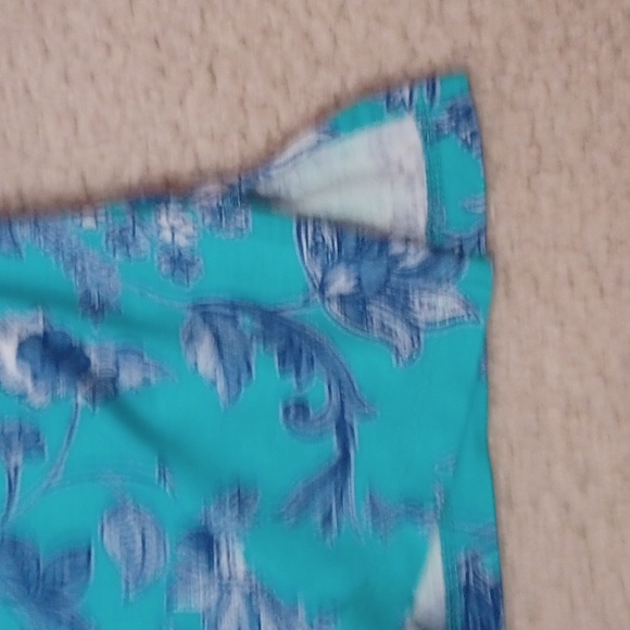 Ruby Rd. Floral 3/4 Sleeve Top - Picture 8 of 15